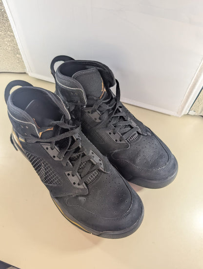 Air Jordan Mars 270 Black/Gold Size US 11