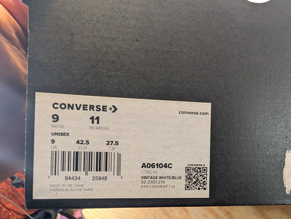 Unisex White Converse Size M9/W11/UK9