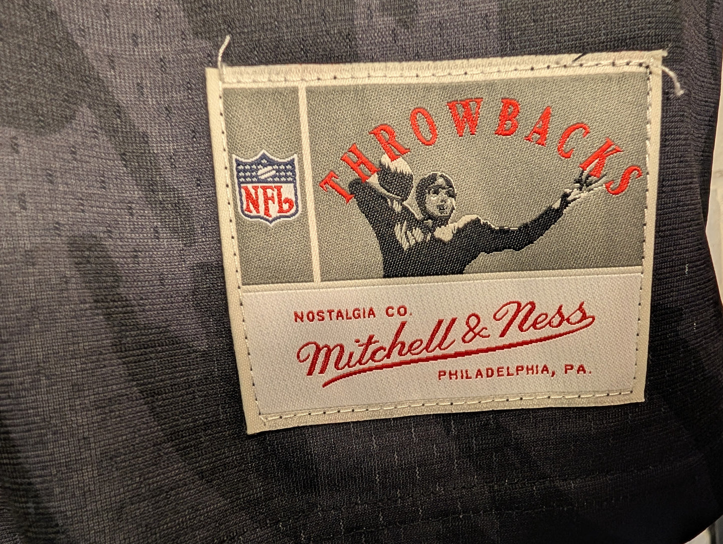 Limited Edition Trapstar London x Mitchell & Ness Size L Jersey 22 Black