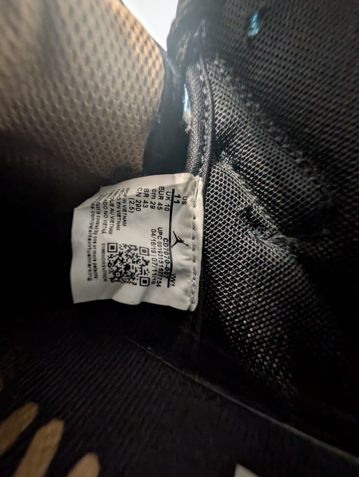 Air Jordan Mars 270 Black/Gold Size US 11